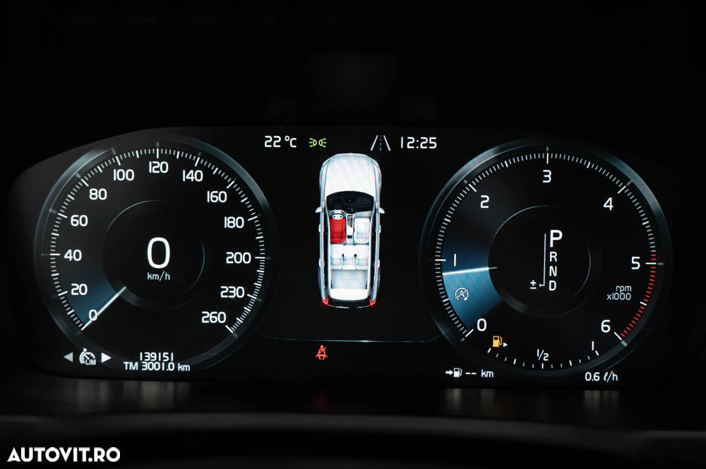 Volvo XC 90 D5 AWD Geartronic Momentum - 25