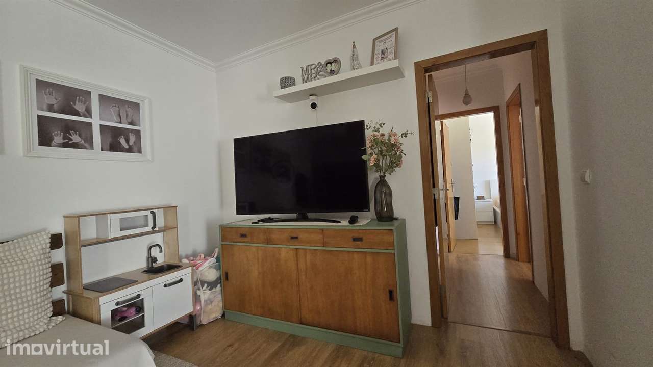 Apartamento T2 em Azueira - Grande imagem: 4/21
