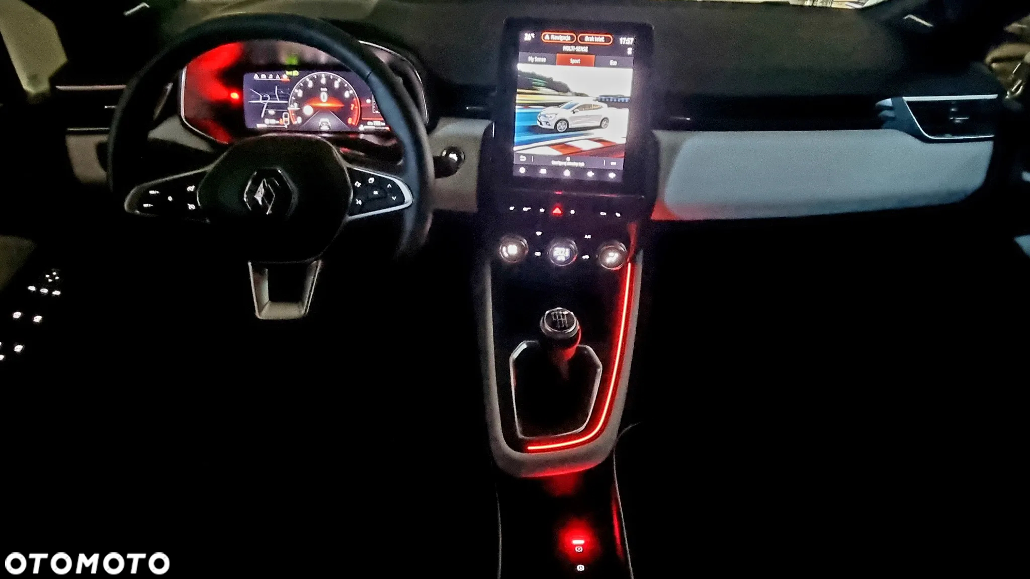 Renault Clio TCe 90 TECHNO - 16