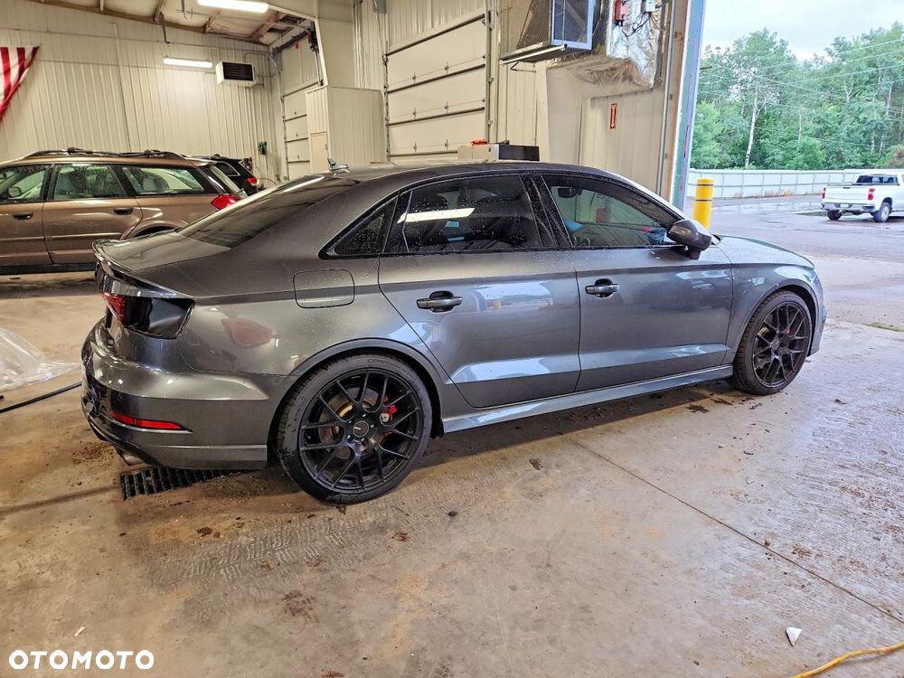 Audi S3 S tronic - 4