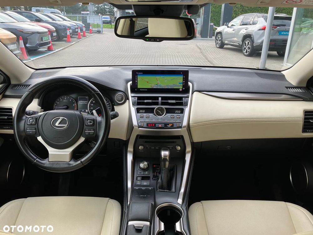 Lexus NX 300 F Impression AWD - 23