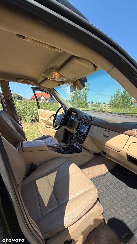Mercedes-Benz ML - 20