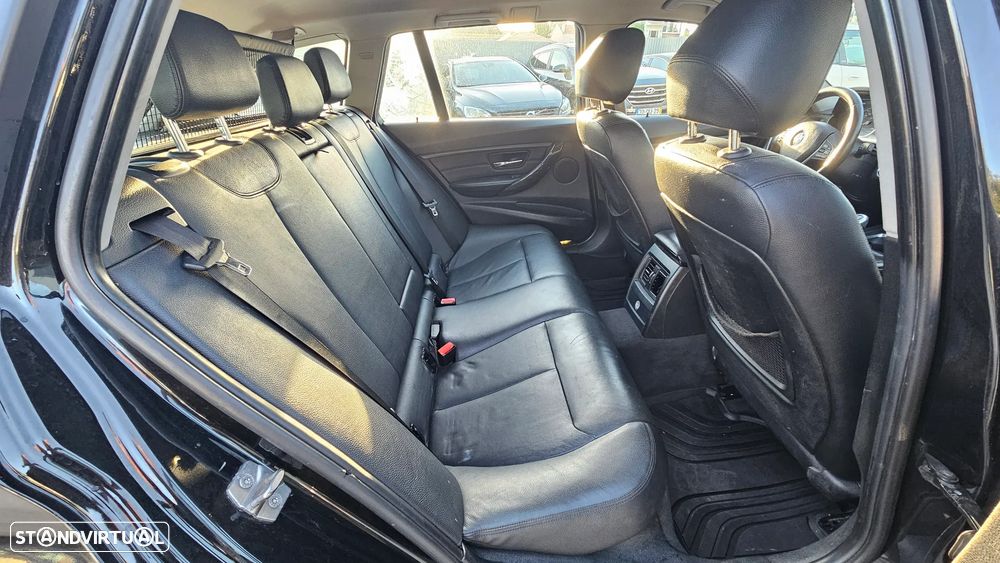 BMW 320 d Sport - 25