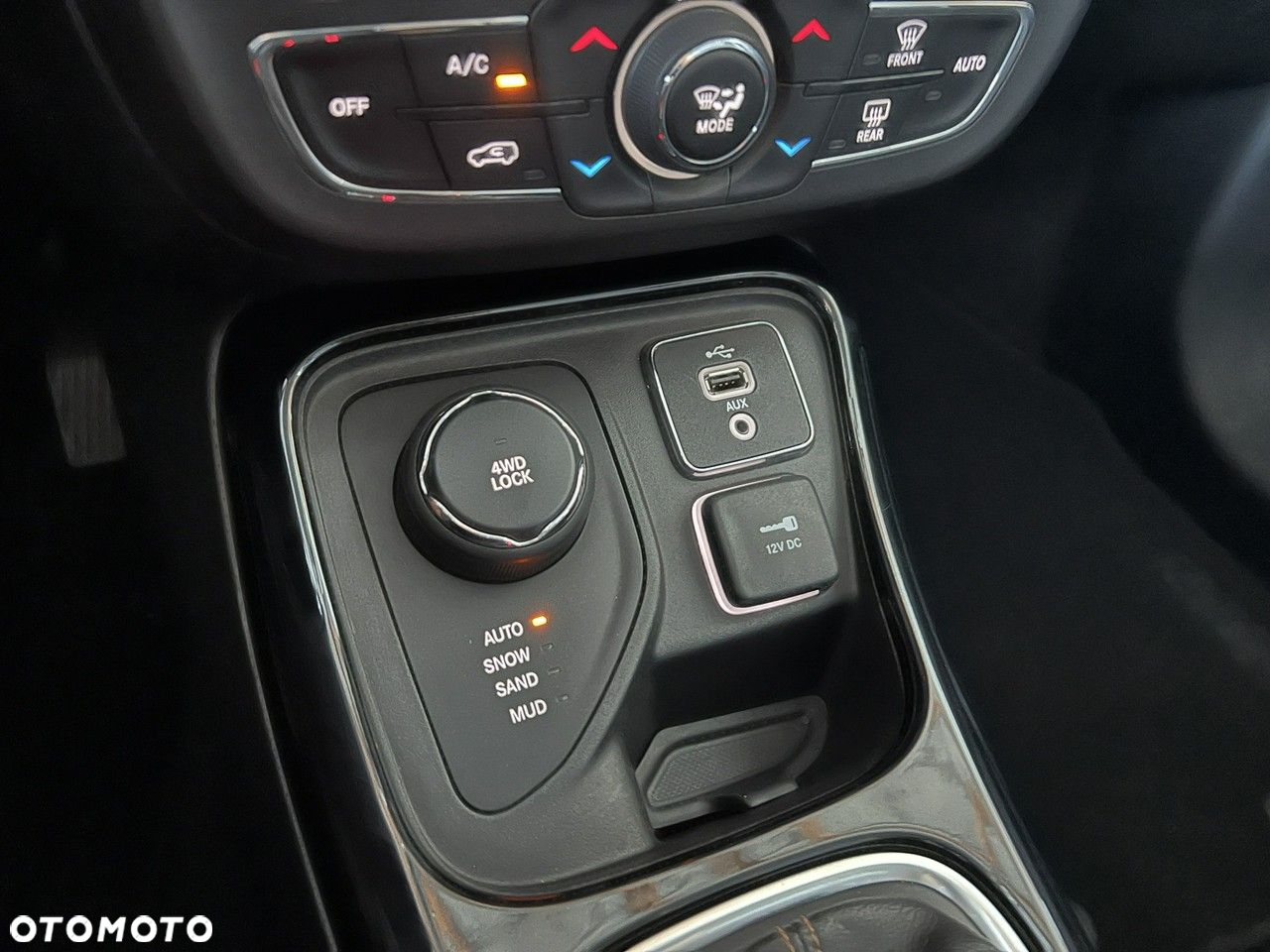 Jeep Compass 1.4 TMair Limited 4WD S&S - 26