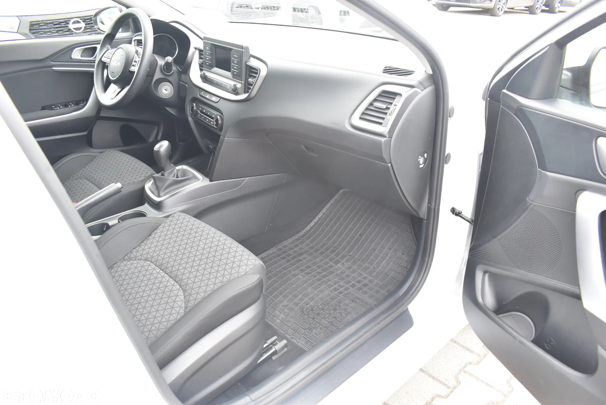 Kia Ceed 1.0 T-GDI S - 16