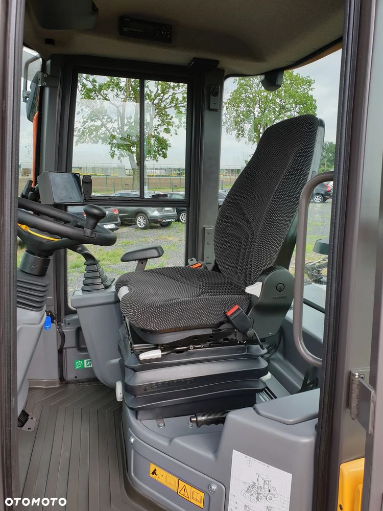 Volvo L30H L30 L35H ŁADOWARKA KOŁOWA KOMPAKTOWA SZYBKOZŁĄCZE HYDRAULICZNE - 2