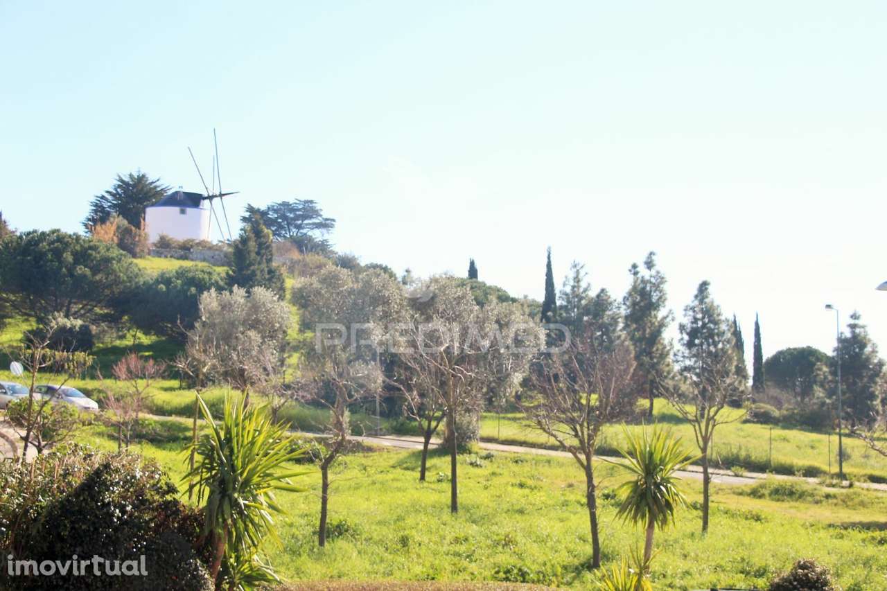 Fantástico Escritório com 2 estacionamentos no Restelo! - Grande imagem: 5/25