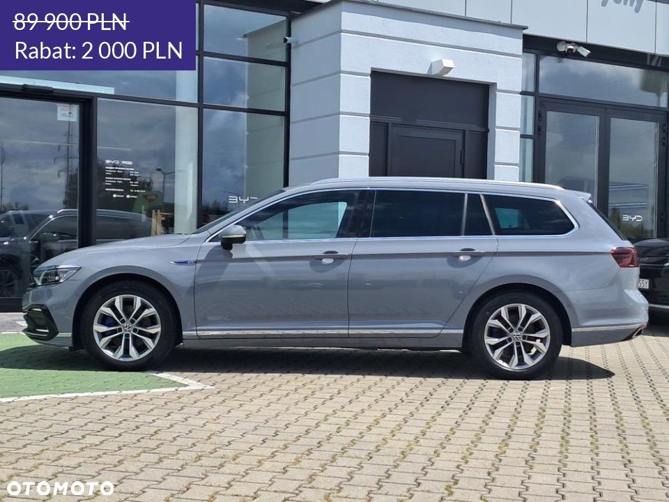 Volkswagen Passat - 2