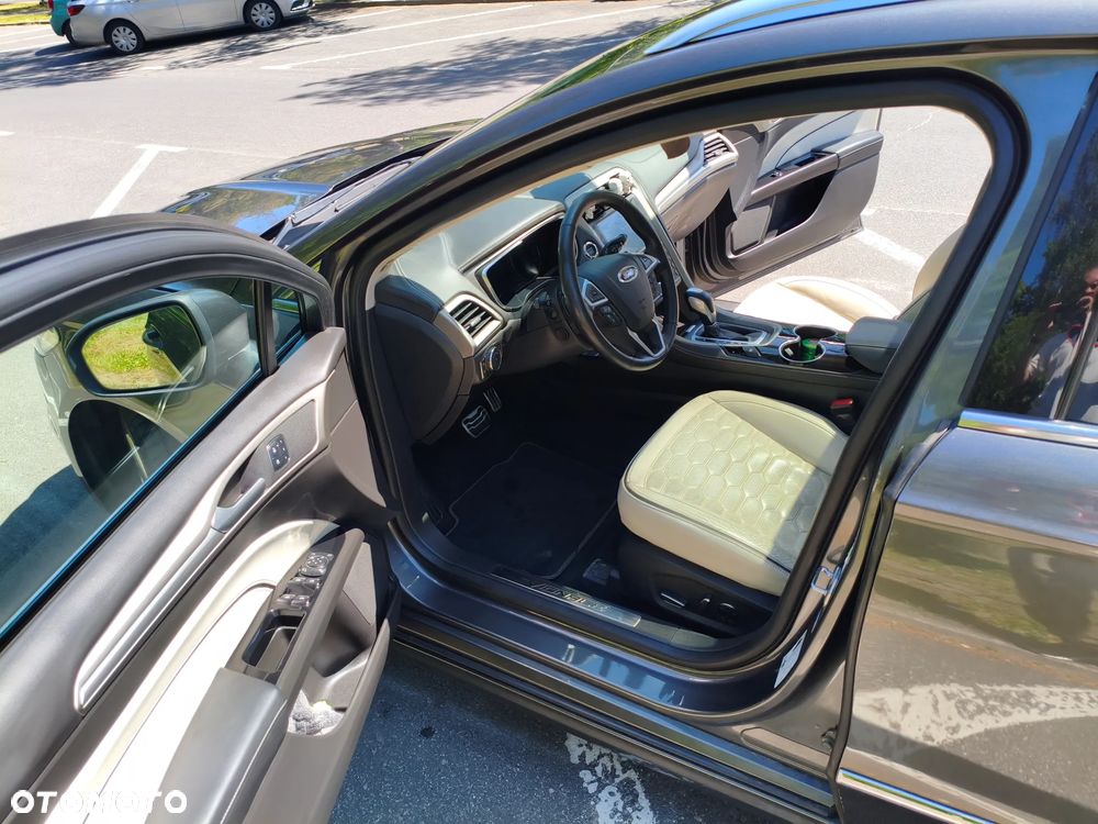 Ford Mondeo Vignale 2.0 TDCi Bi-Turbo PowerShift - 28