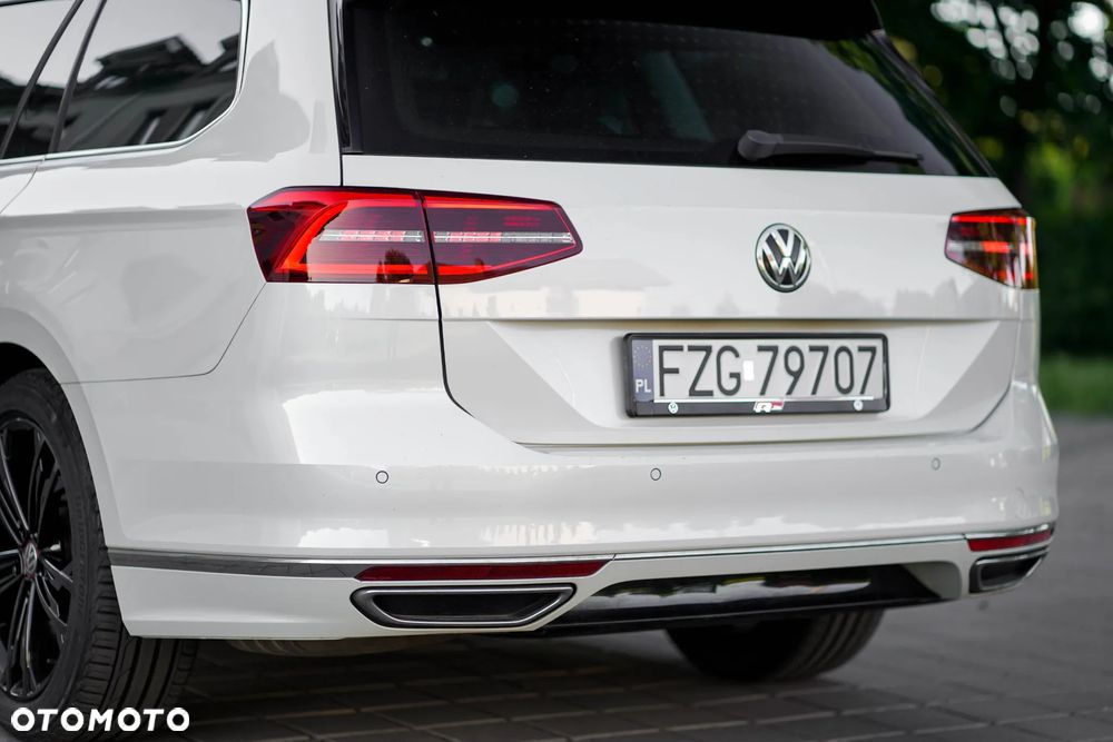Volkswagen Passat - 10