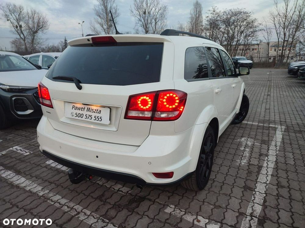 Fiat Freemont 2.0 Multijet Black Code AWD - 3