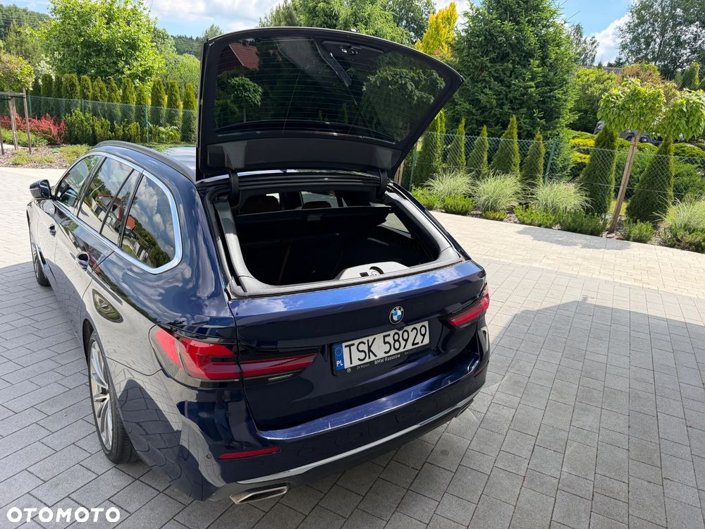 BMW Seria 5 520d xDrive - 8