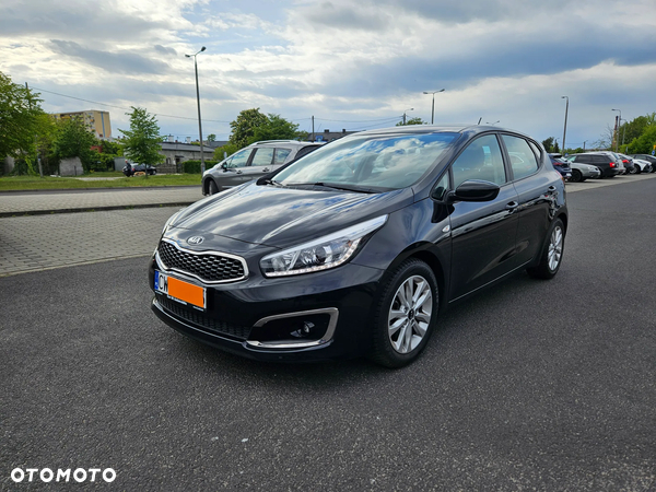 Kia Ceed 1.4 CVVT Dream-Team Edition