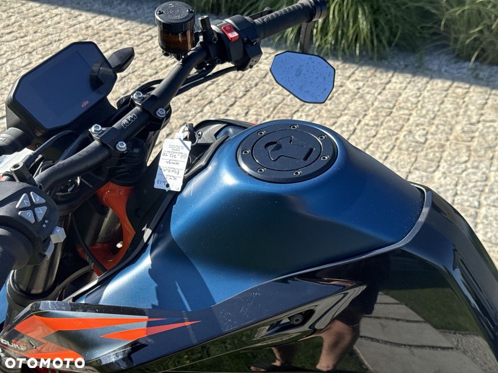 KTM DUKE 890 - 21