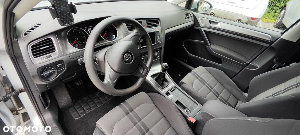 Volkswagen Golf 1.6 TDI BlueMotion Trendline - 15