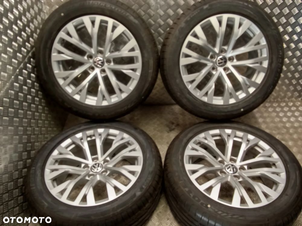 Koła Vw Touareg III 8Jx18 et25 5x112 NOWE OPONY - 1