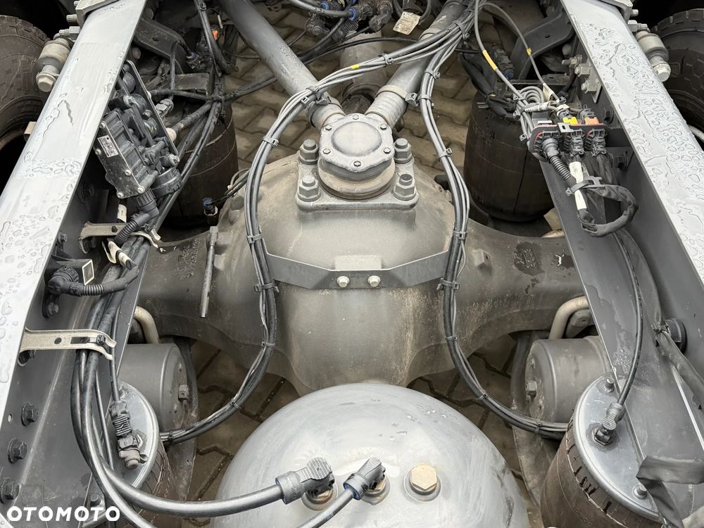 Volvo FH 2023 volvo XL 460 zwykły silnik na zwykłym turbo FULL LED klima z Niemiec - 21