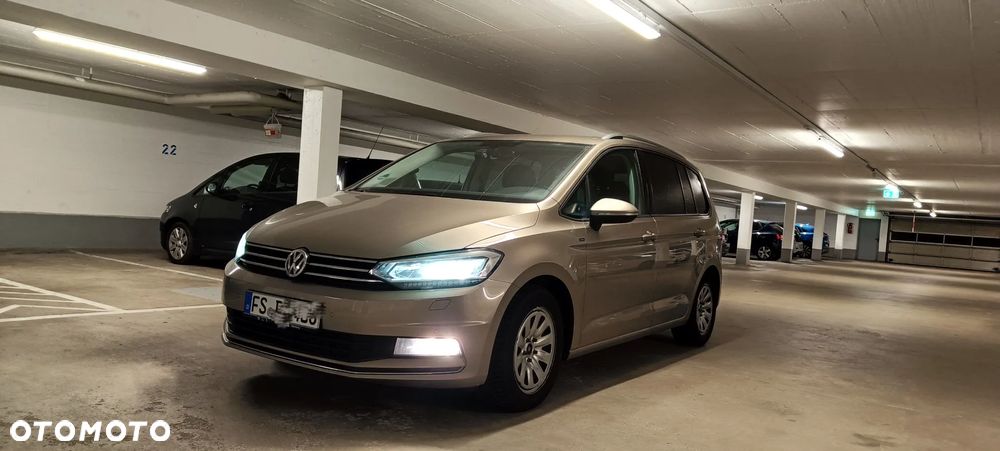 Volkswagen Touran 1.6 TDI SCR Join - 9