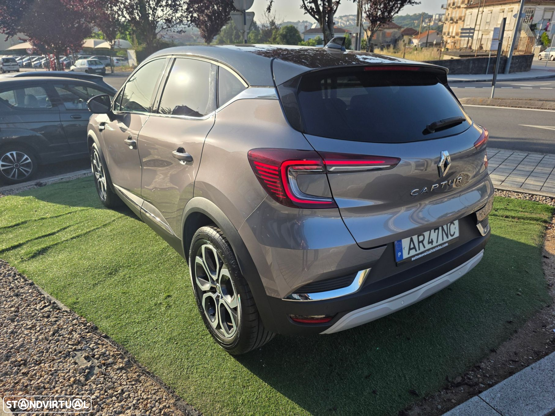 Renault Captur 1.0 TCe Exclusive - 30