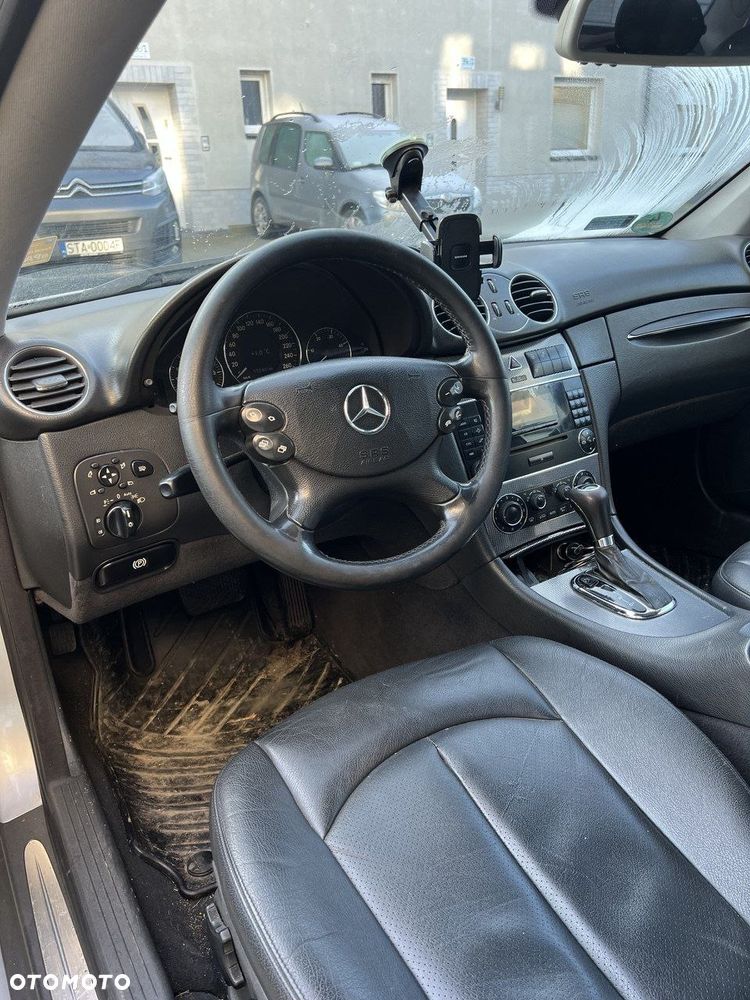 Mercedes-Benz CLK - 9