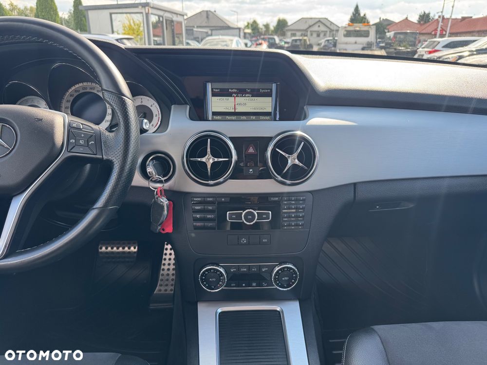 Mercedes-Benz GLK 250 CDI DPF 4Matic BlueEFFICIENCY 7G-TRONIC SPORT EDITION - 26