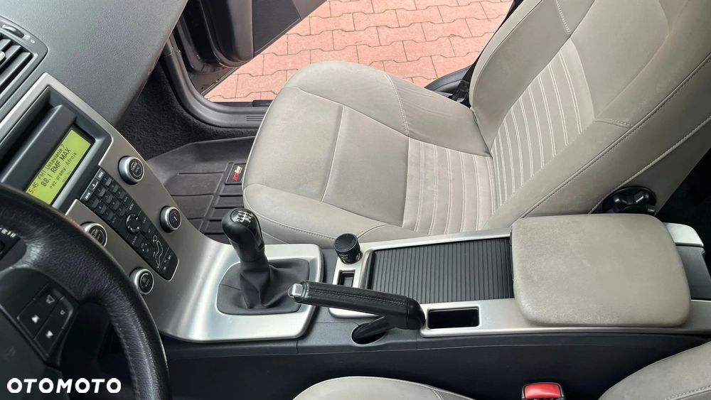 Volvo S40 2.0D Kinetic - 24