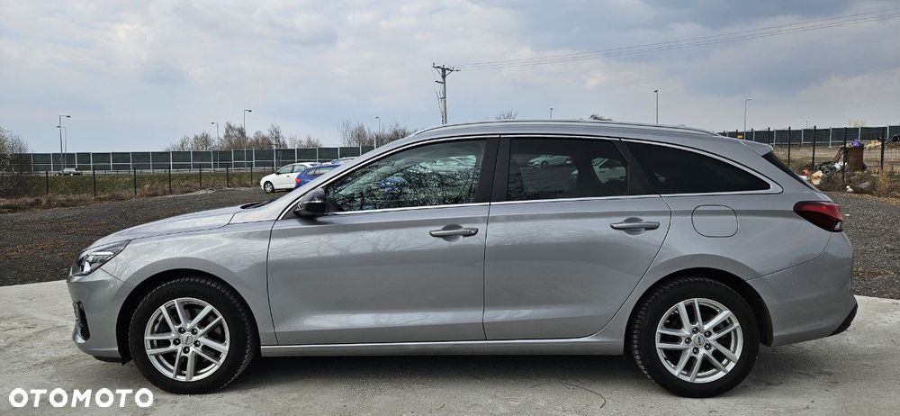 Hyundai i30 1.0 T-GDI Smart DCT - 12