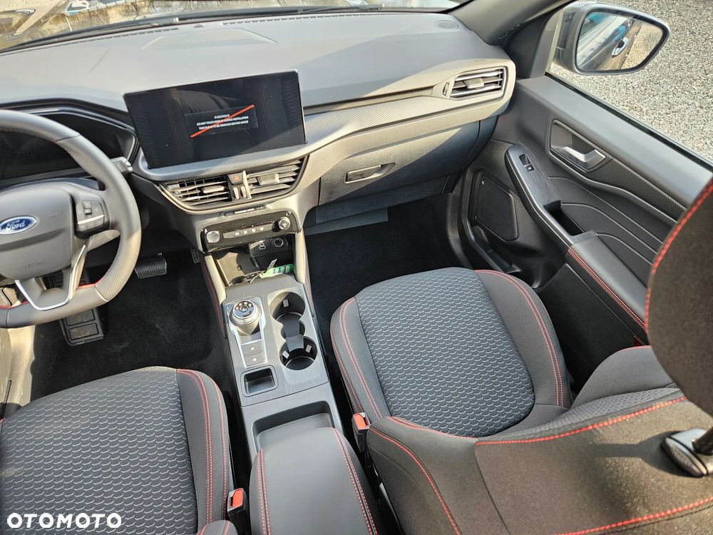 Ford Kuga 2.5 FHEV FWD ST-Line - 11