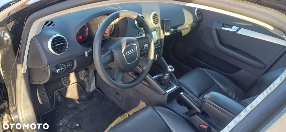 Audi A3 Sportback 2.0 TDI DPF Attraction - 5