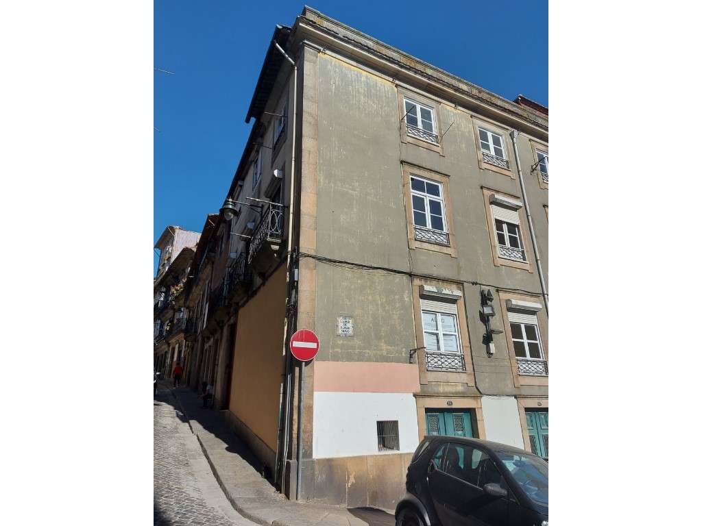 Prédio para reabilitar c/ projeto aprovado (Centro histórico) - Grande imagem: 3/12