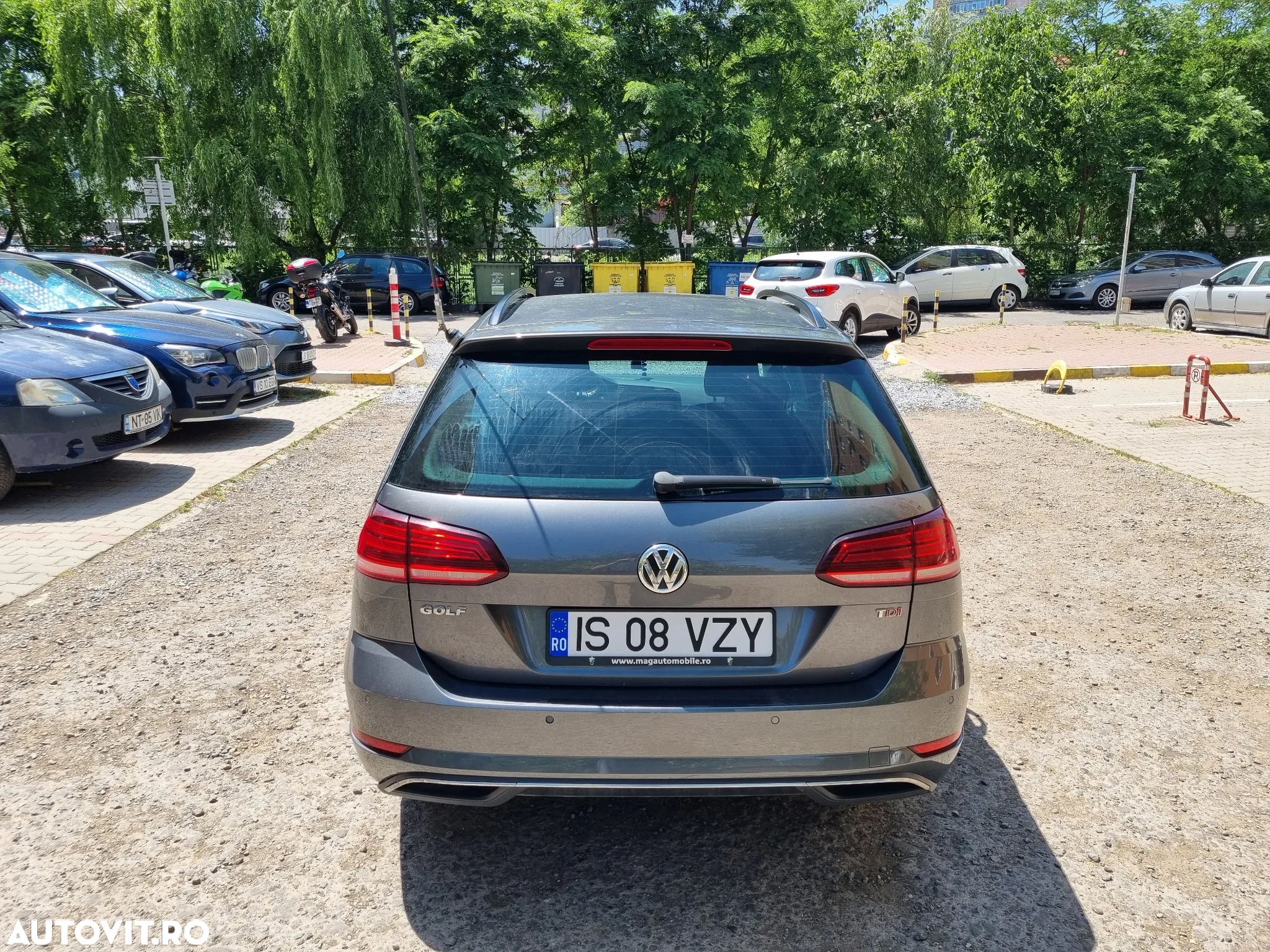 Volkswagen Golf 1.6 TDI Comfortline - 7