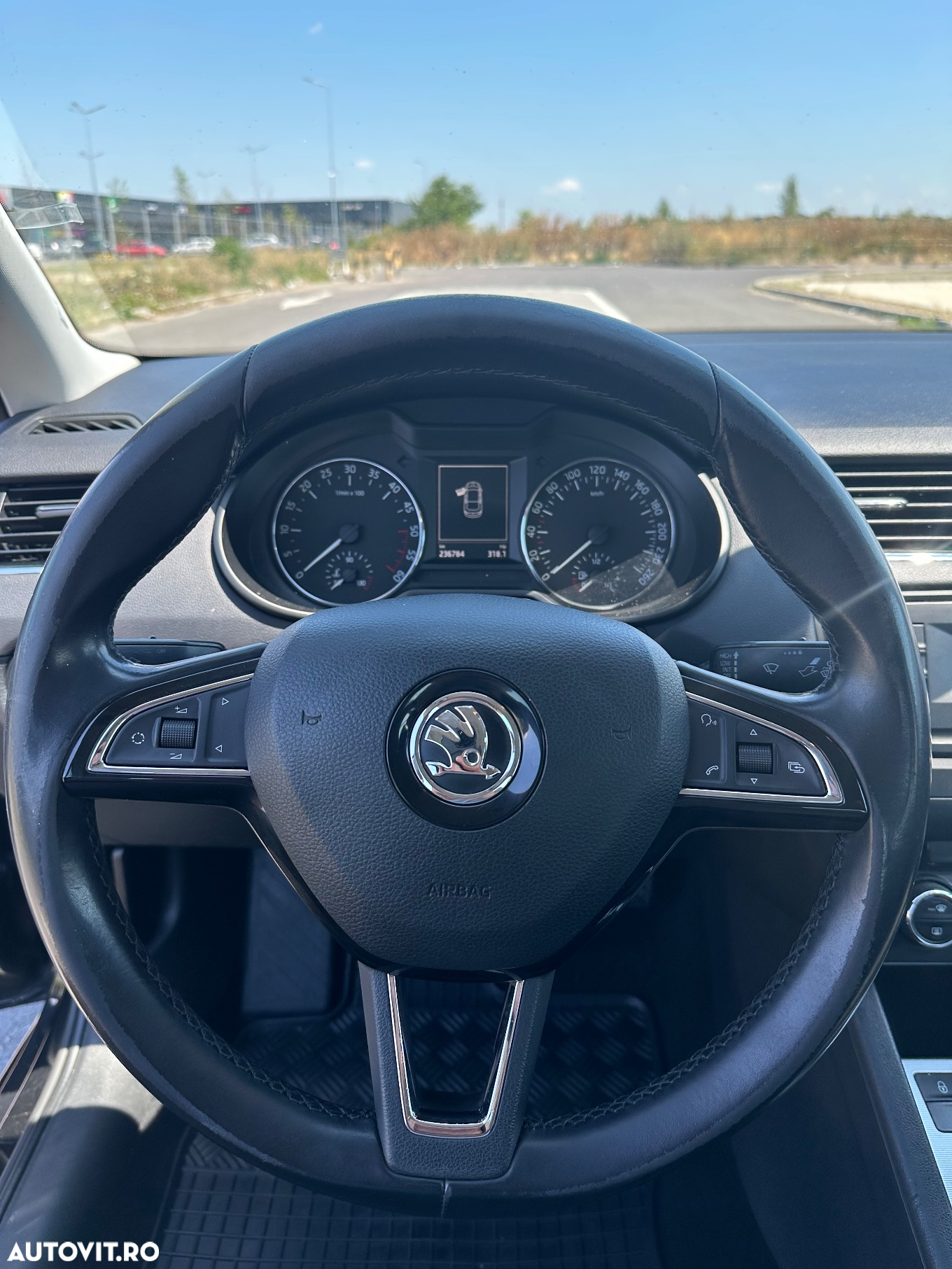 Skoda Octavia 2.0 TDI AMBITION DSG - 9