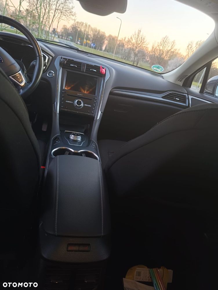 Ford Mondeo 2.0 EcoBlue Titanium - 13