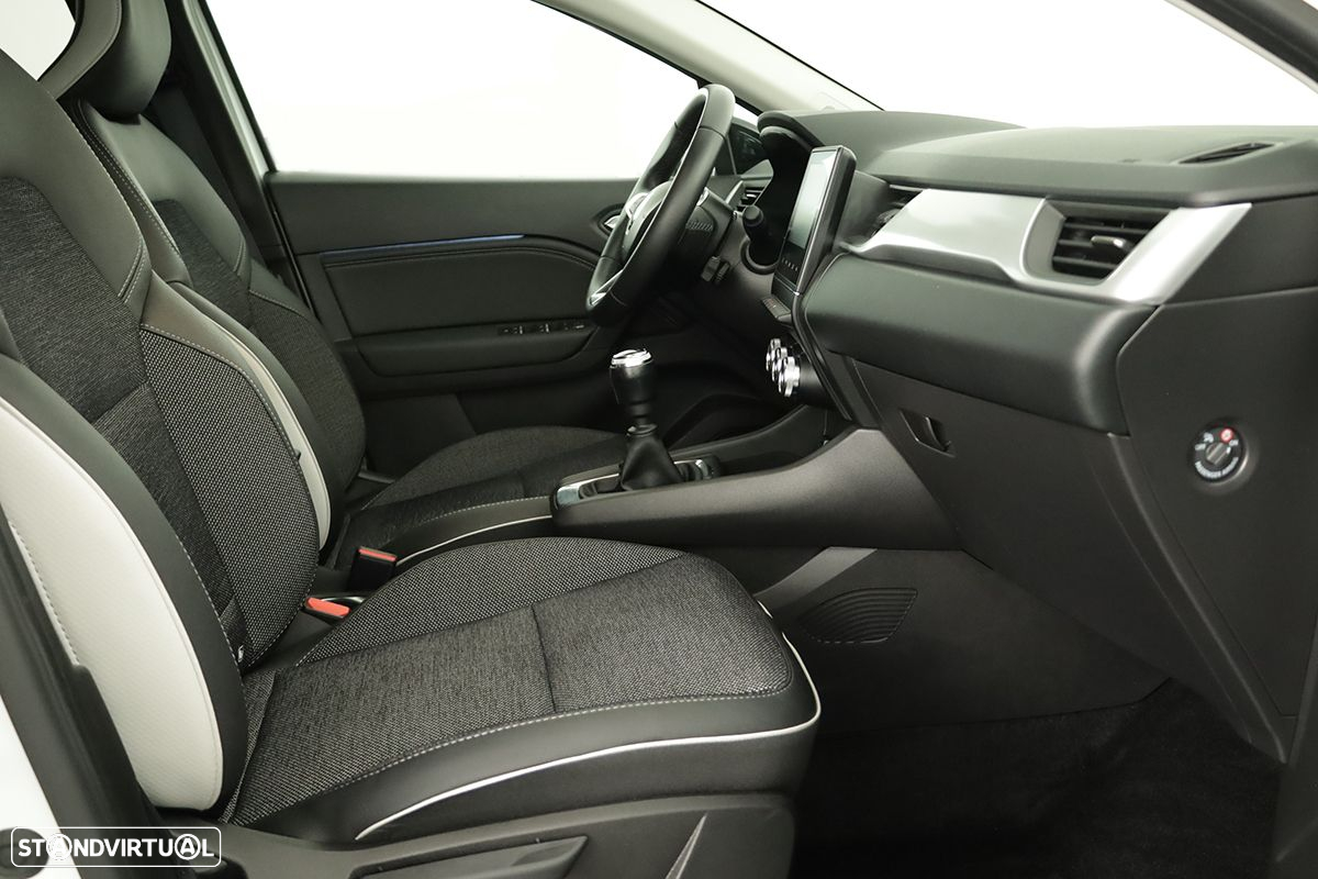 Renault Captur 1.0 TCe Techno Bi-Fuel - 23