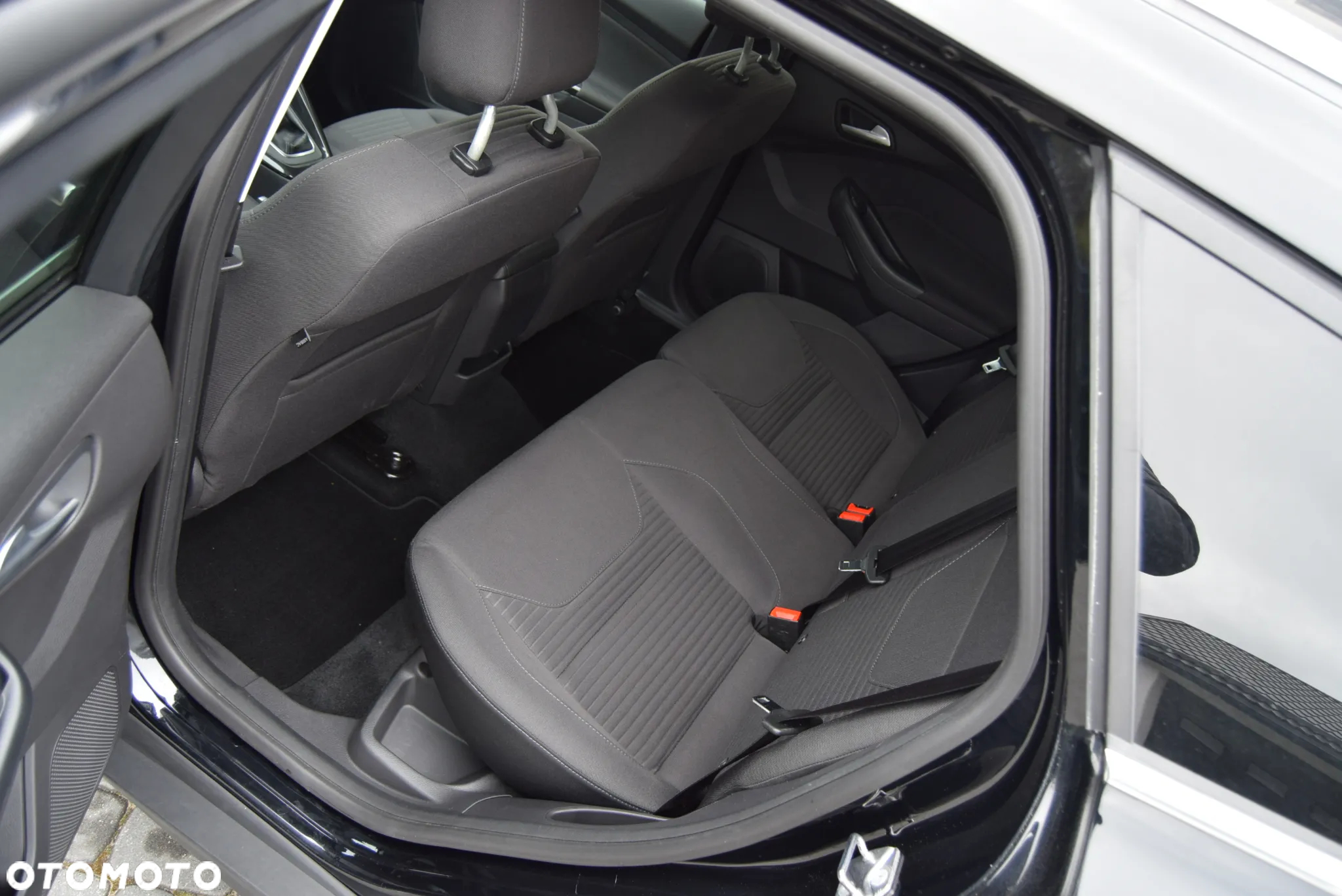 Ford Focus 1.0 EcoBoost Start-Stopp-System TITANIUM - 10