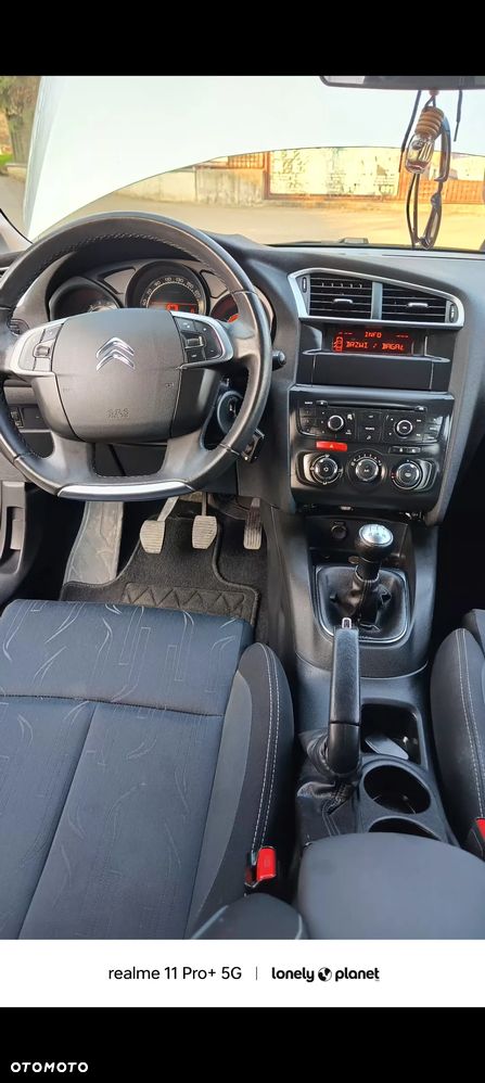 Citroën C4 VTi 120 Attraction - 8