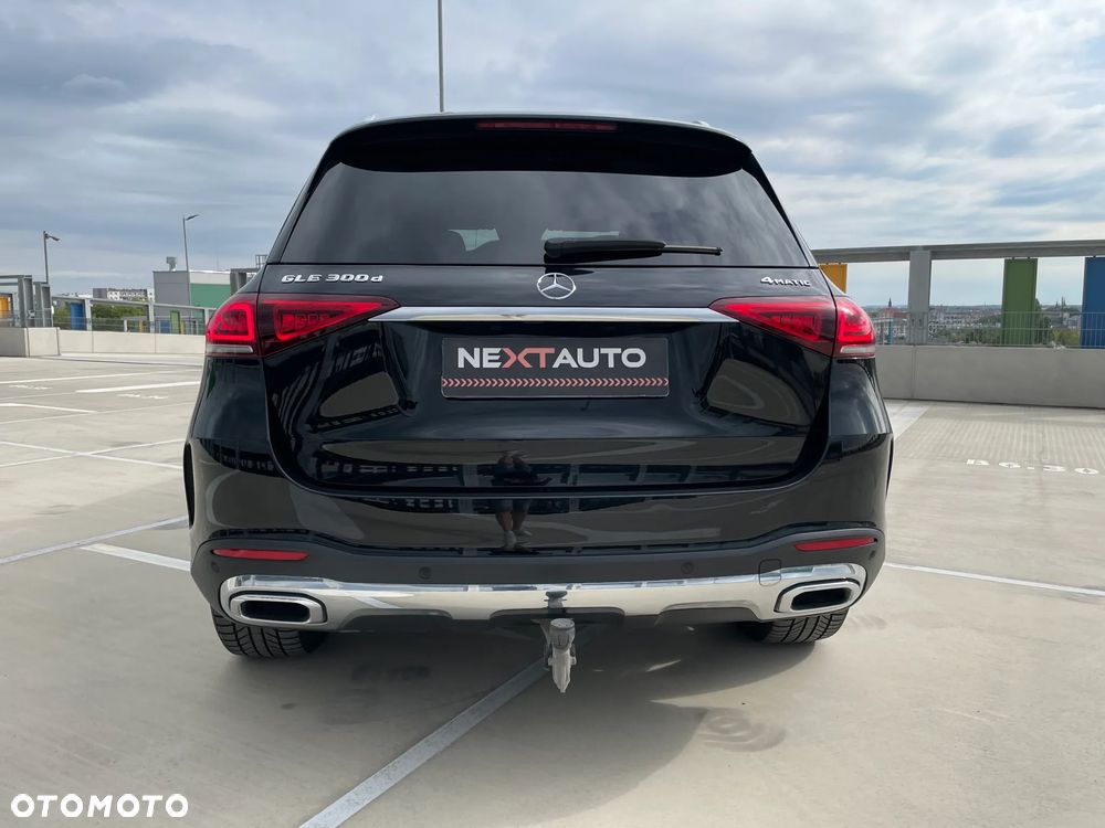 Mercedes-Benz GLE 300 d 4Matic 9G-TRONIC AMG Line - 10