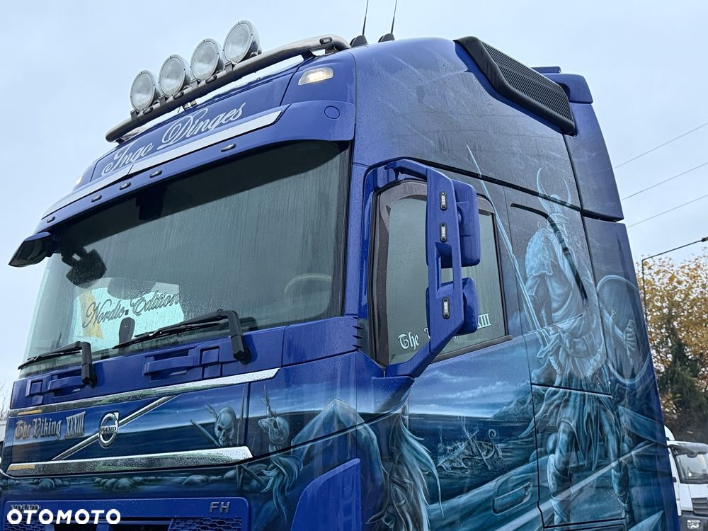 Volvo 540 XL z Niemiec aerograf TV Show Truck pełne wyposażenie skóry - 13