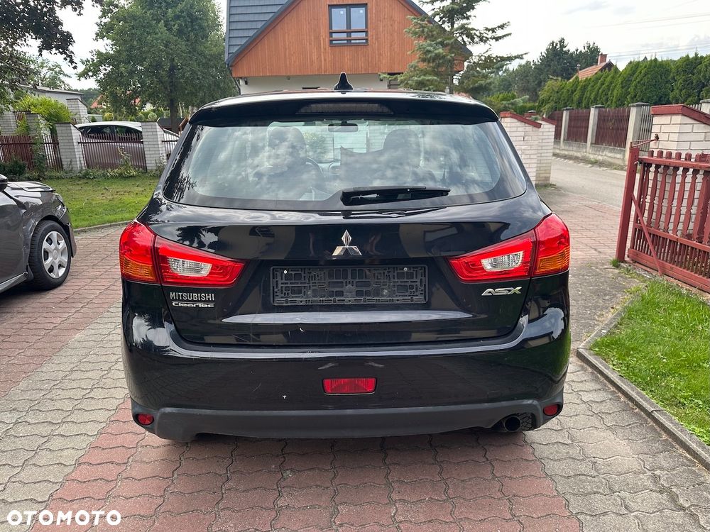 Mitsubishi ASX - 5