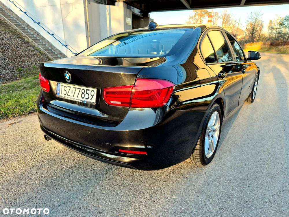 BMW Seria 3 316d - 13