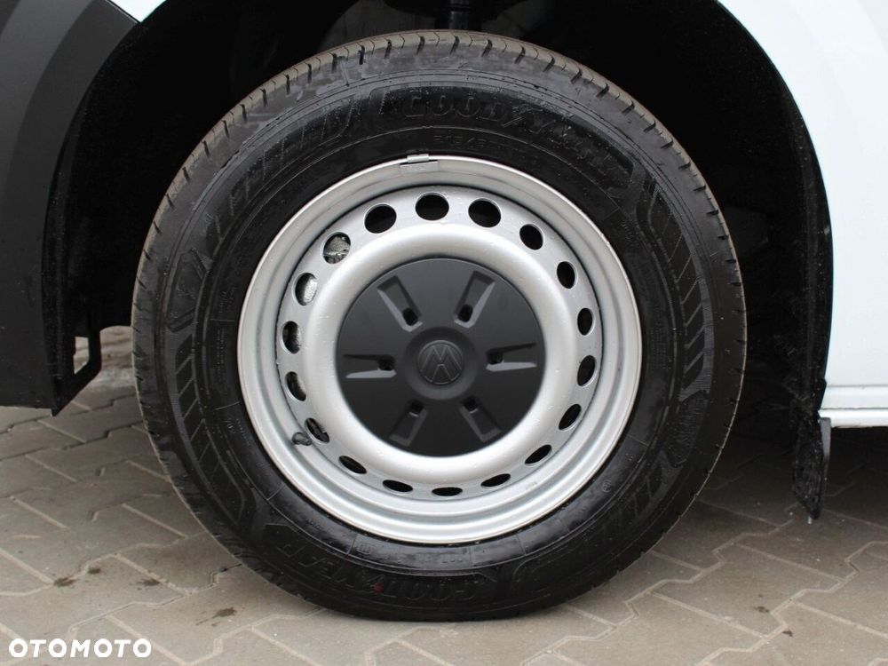 Volkswagen Transporter Kombi L2H1 M1 - 12