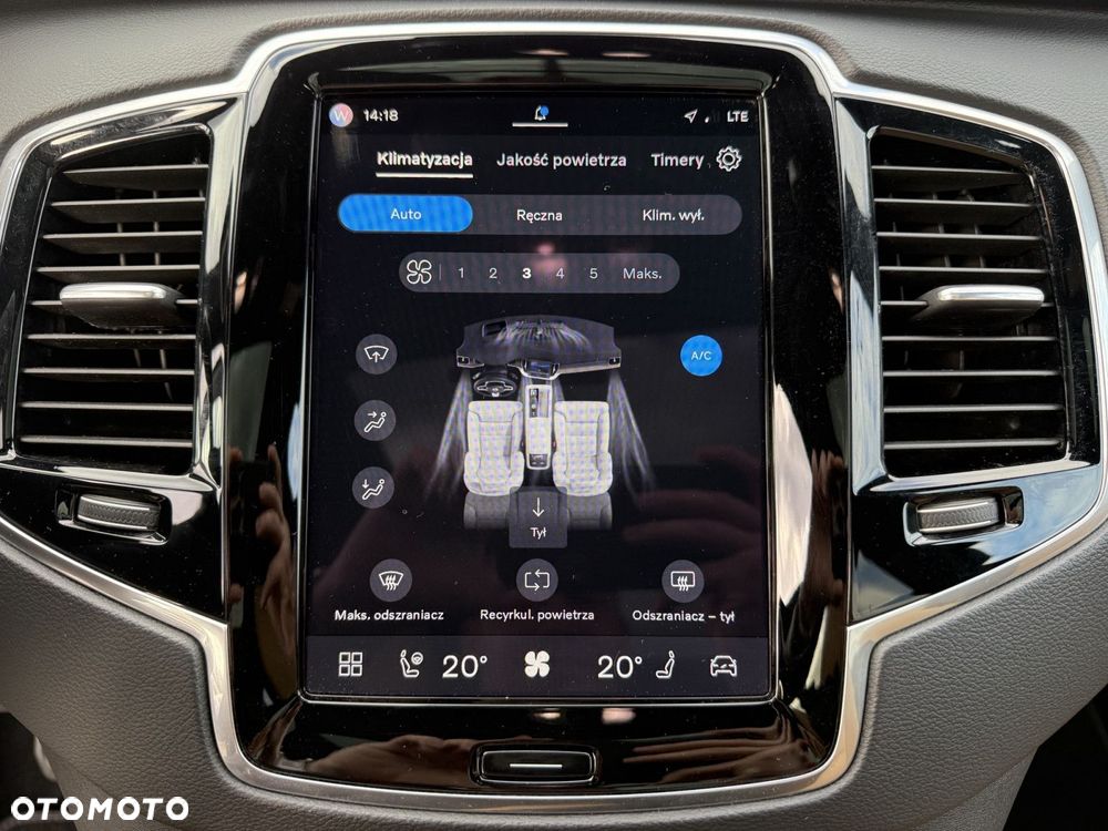 Volvo XC 90 - 22