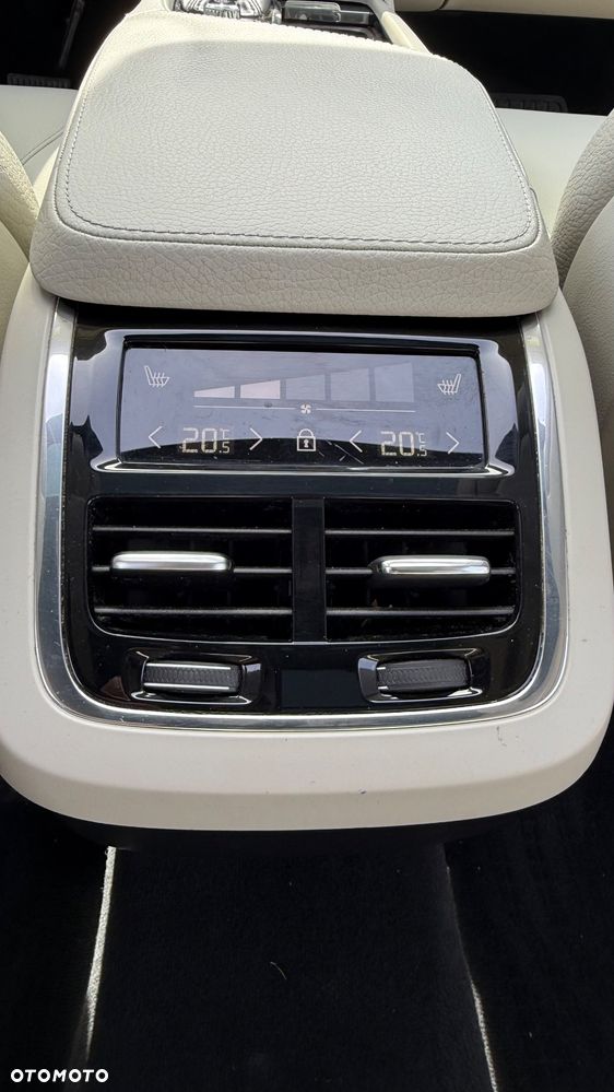 Volvo XC 90 - 14