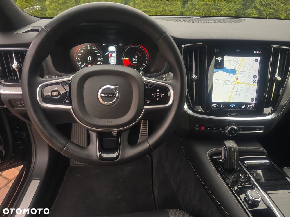 Volvo V60 T6 AWD Plug-In Hybrid Inscription Expression - 21
