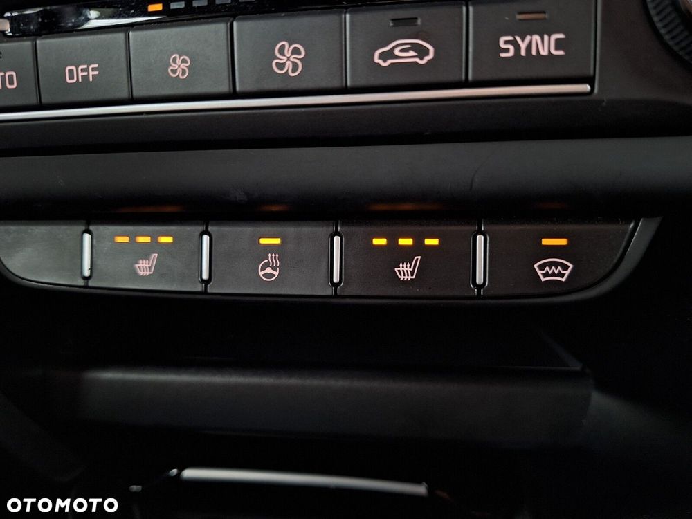 Kia Ceed 1.5 T-GDI Business Line DCT - 29