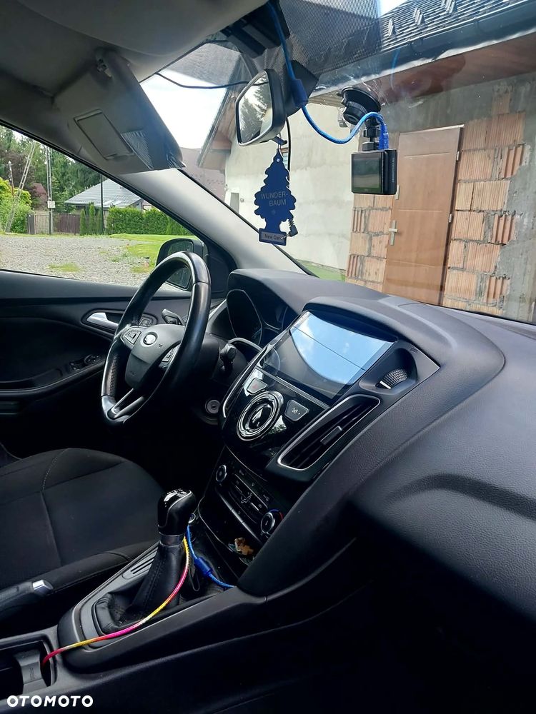 Ford Focus 1.6 Trend - 4