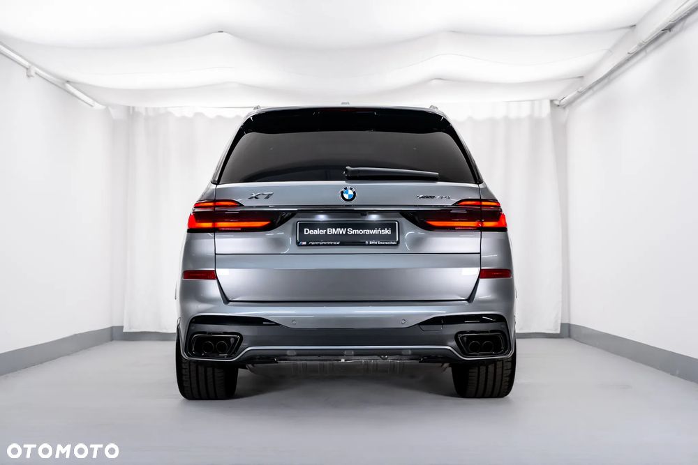 BMW X7 - 7