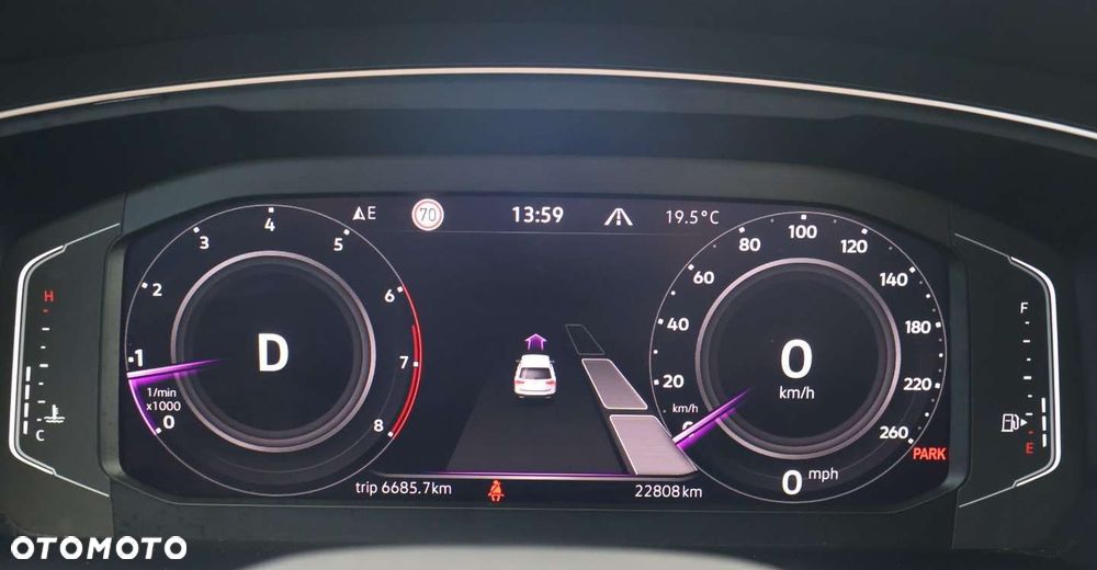 Volkswagen Tiguan - 22