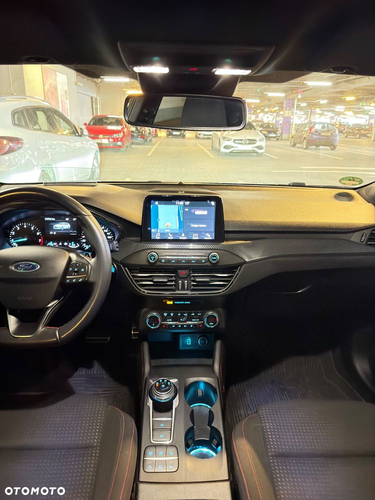 Ford Focus 1.5 EcoBoost STart-Stopp-System ST-LINE - 9
