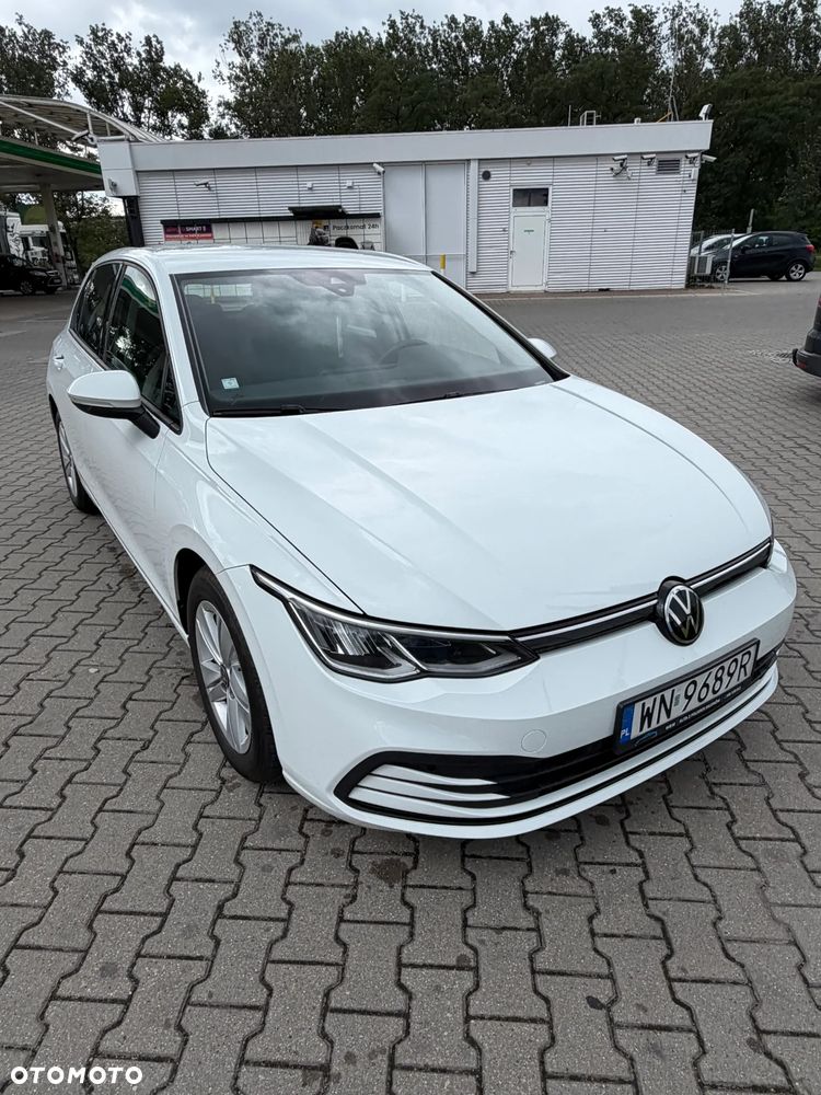 Volkswagen Golf - 1